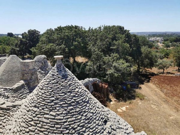 casa indipendente in vendita a Locorotondo