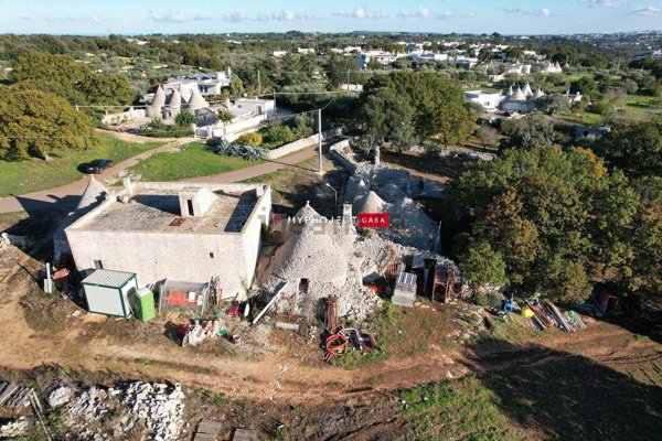 casa indipendente in vendita a Locorotondo