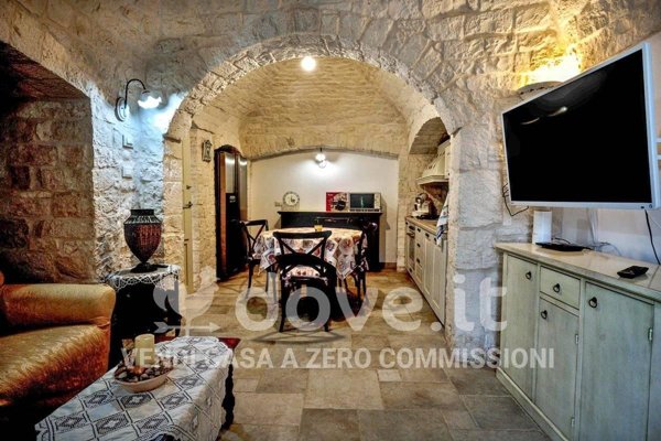 casa indipendente in vendita a Locorotondo
