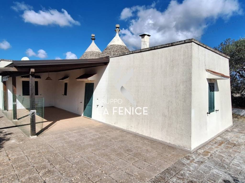 casa indipendente in vendita a Locorotondo
