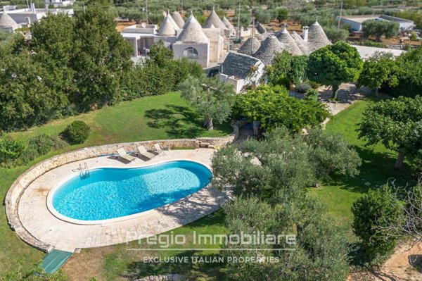 casa indipendente in vendita a Locorotondo
