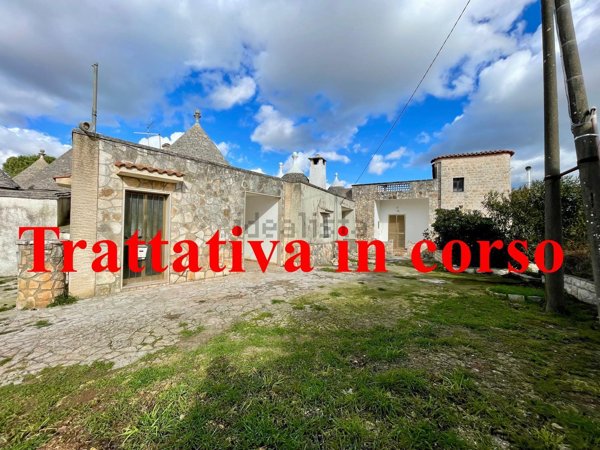 pentavano in vendita a Locorotondo