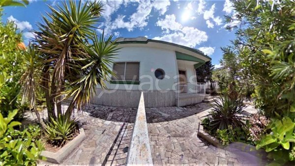 casa indipendente in vendita a Locorotondo
