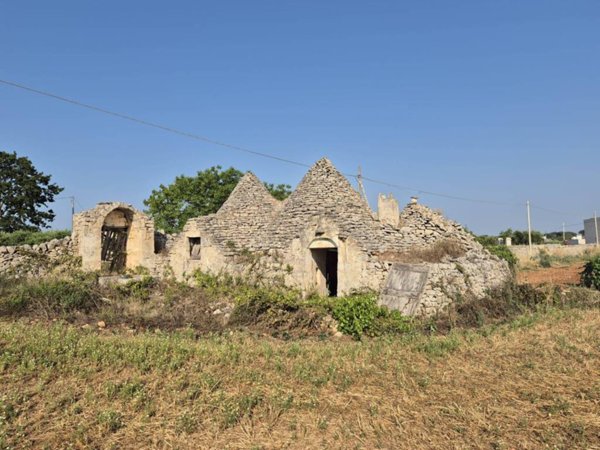 casa indipendente in vendita a Locorotondo