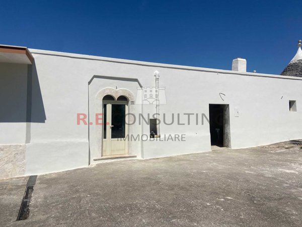 casa indipendente in vendita a Locorotondo