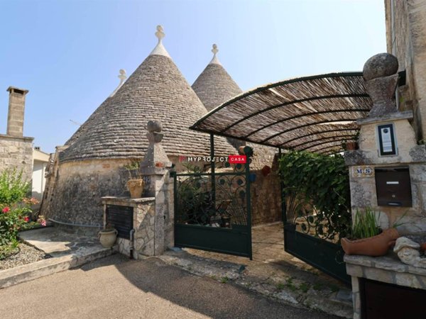 casa indipendente in vendita a Locorotondo in zona Trito