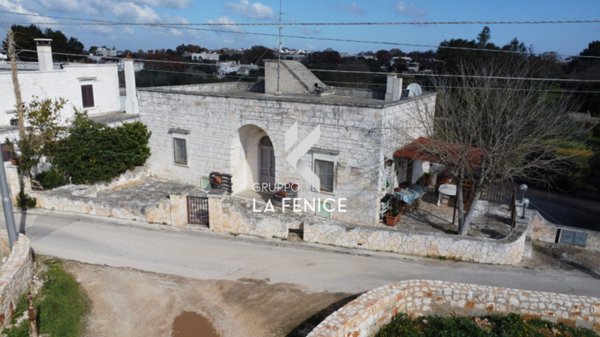 casa indipendente in vendita a Locorotondo