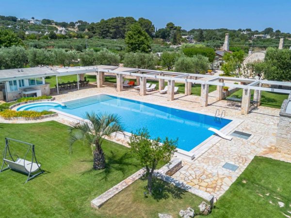 casa indipendente in vendita a Locorotondo