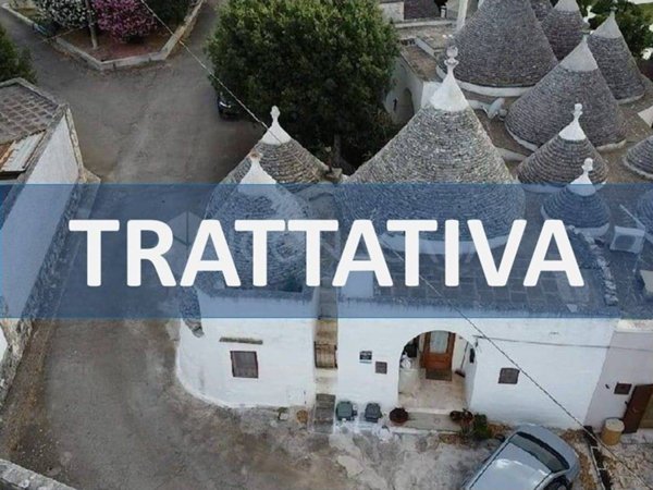 casa indipendente in vendita a Locorotondo