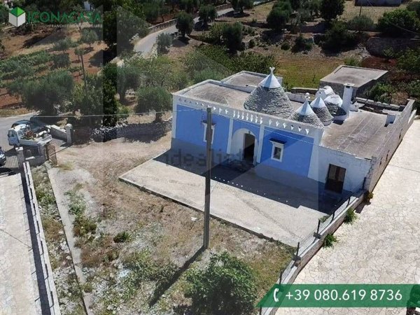 esavano in vendita a Locorotondo