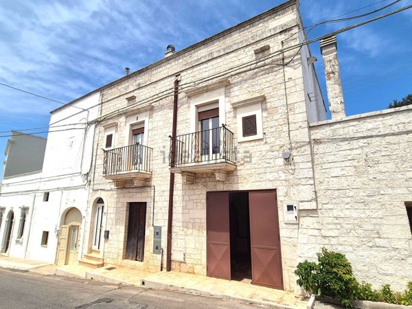 casa indipendente in vendita a Locorotondo in zona Trito