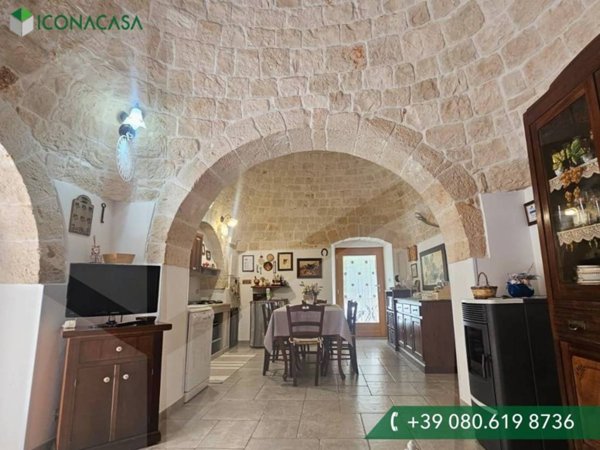 casa indipendente in vendita a Locorotondo