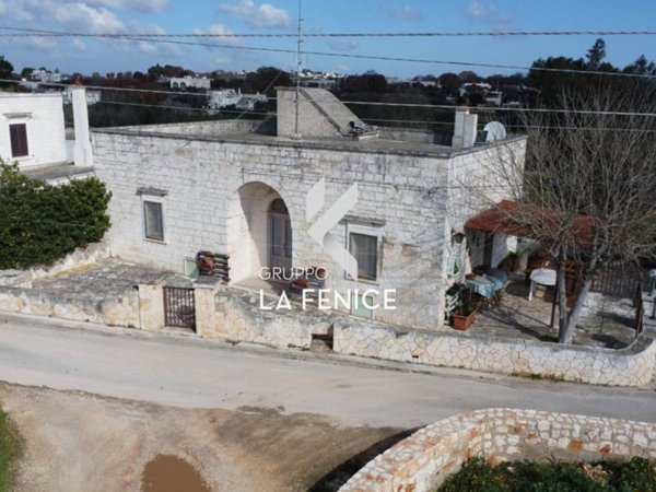 casa indipendente in vendita a Locorotondo