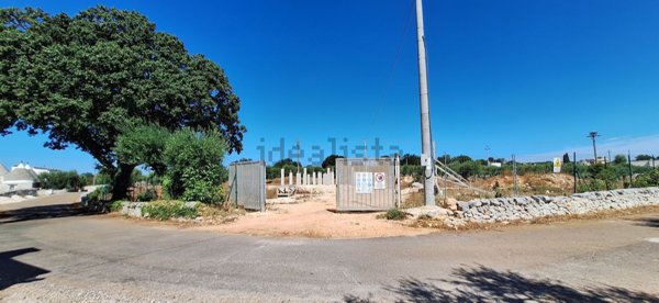 casa indipendente in vendita a Locorotondo