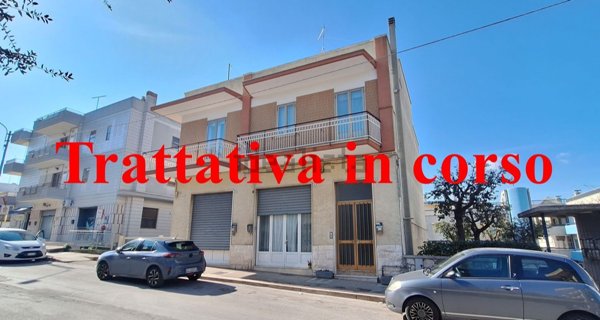 casa indipendente in vendita a Locorotondo