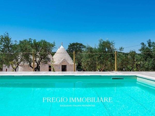 casa indipendente in vendita a Locorotondo