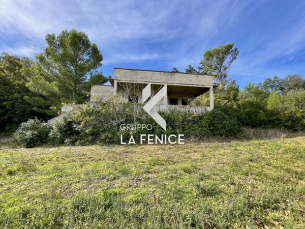 casa indipendente in vendita a Locorotondo