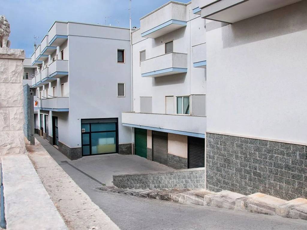 negozio in vendita a Locorotondo