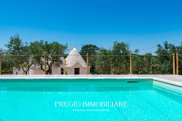 casa indipendente in vendita a Locorotondo