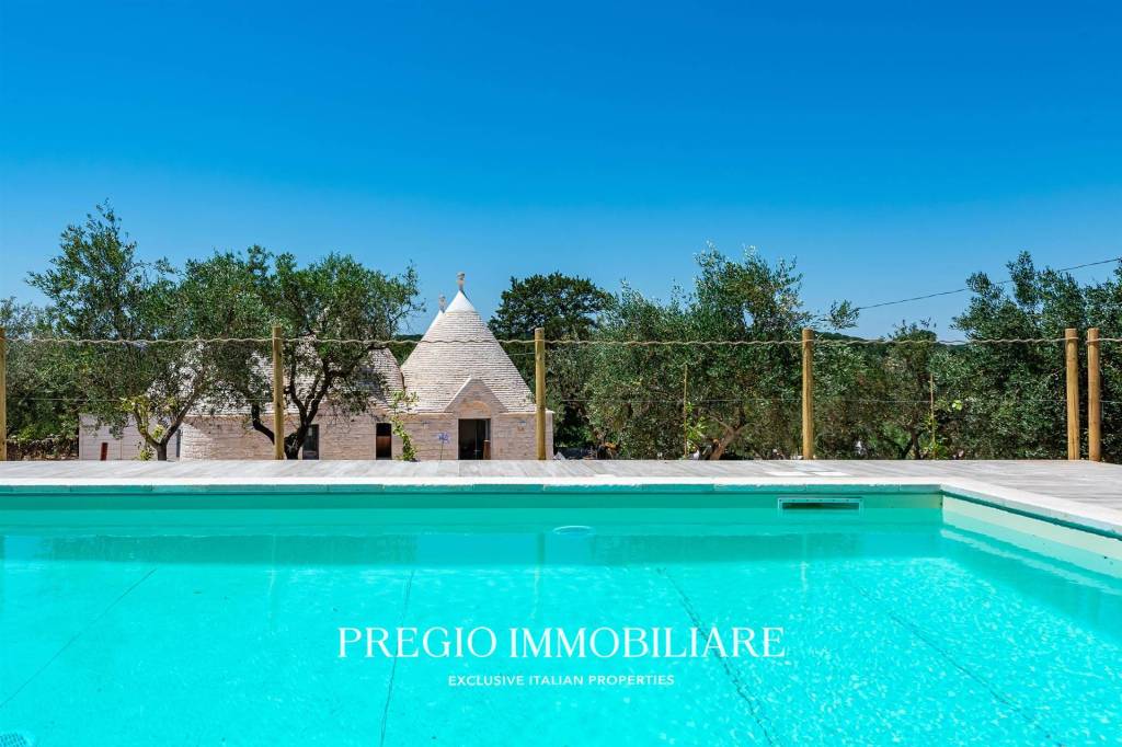 casa indipendente in vendita a Locorotondo