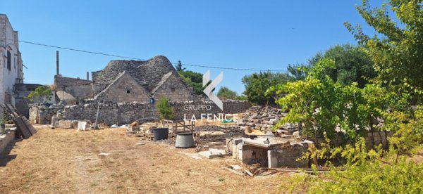 casa indipendente in vendita a Locorotondo