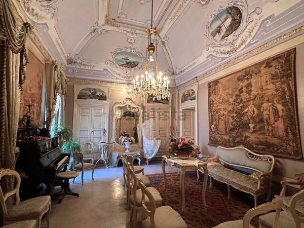 casa indipendente in vendita a Locorotondo