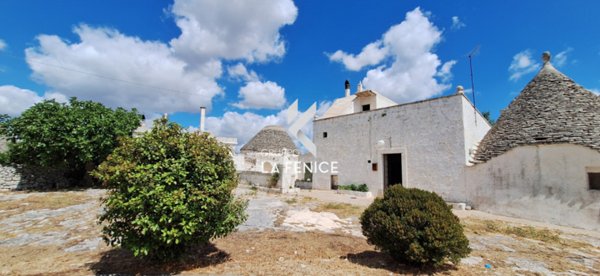 casa semindipendente in vendita a Locorotondo