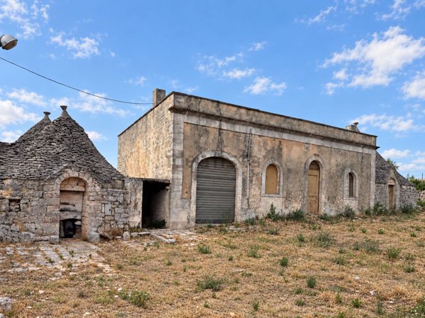 casale in vendita a Locorotondo in zona Trito