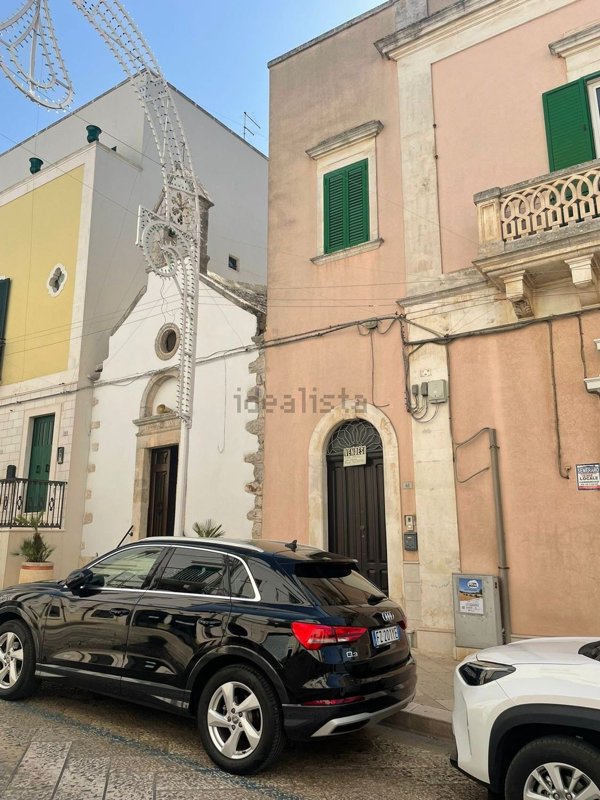 casa indipendente in vendita a Locorotondo
