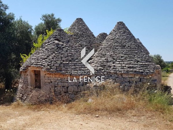 casa indipendente in vendita a Locorotondo