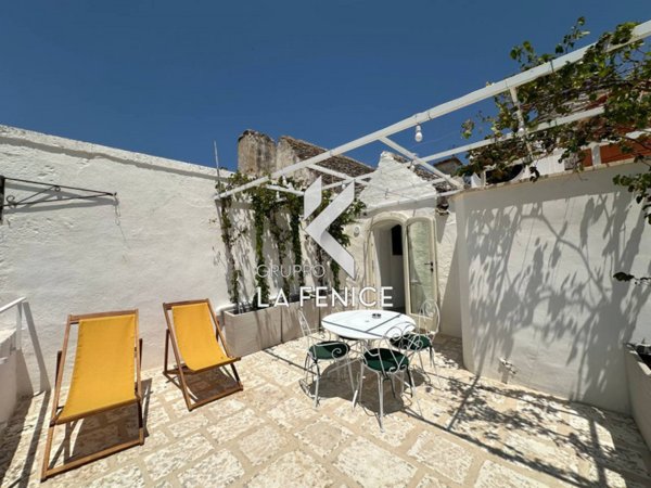 casa indipendente in vendita a Locorotondo