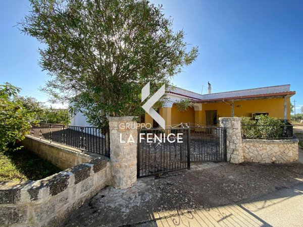 casa indipendente in vendita a Locorotondo