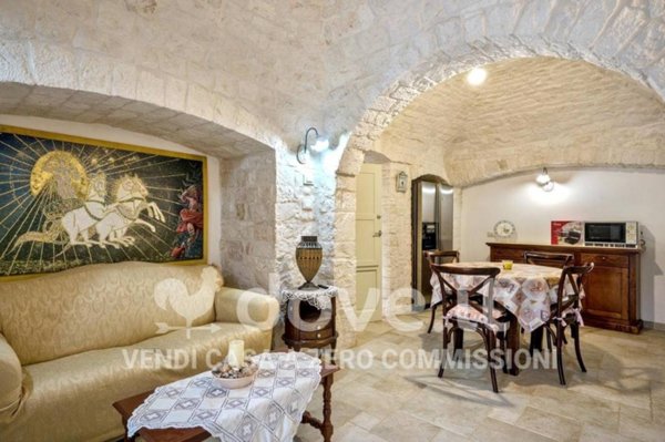 casa indipendente in vendita a Locorotondo