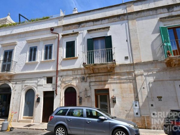 casa indipendente in vendita a Locorotondo