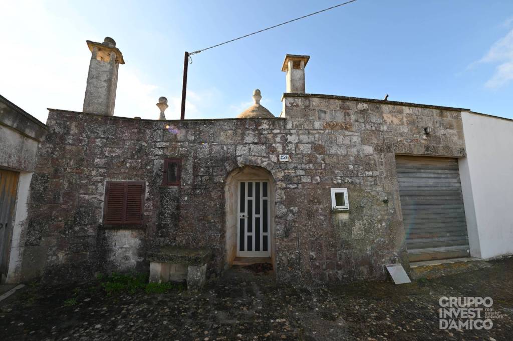 casa indipendente in vendita a Locorotondo