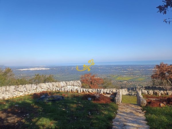 casa indipendente in vendita a Locorotondo