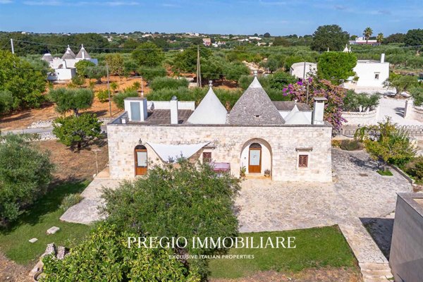 casa indipendente in vendita a Locorotondo
