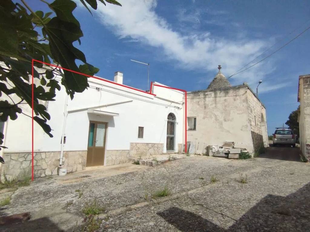 casa indipendente in vendita a Locorotondo