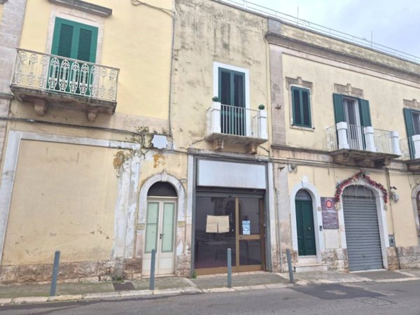 negozio in vendita a Locorotondo