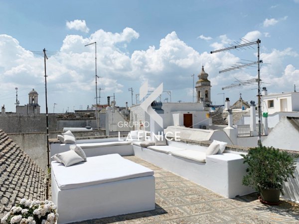 casa indipendente in vendita a Locorotondo