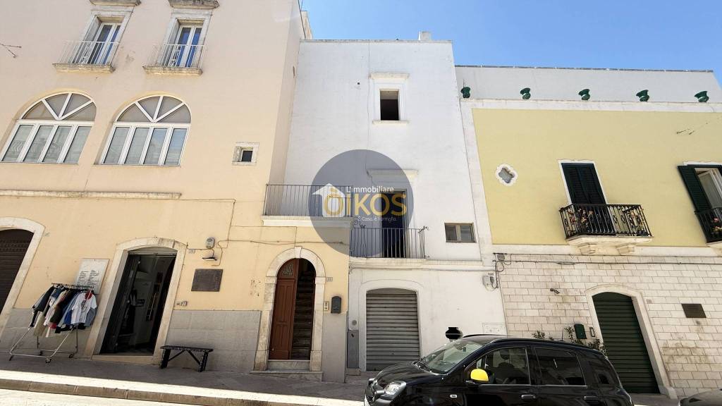 casa indipendente in vendita a Locorotondo