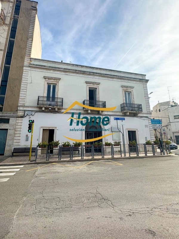 casa indipendente in vendita a Locorotondo