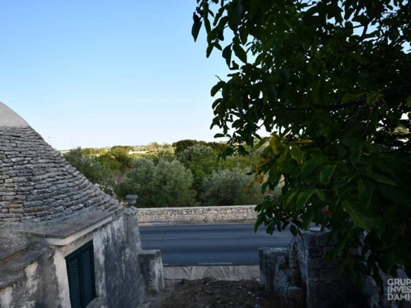 pentavano in vendita a Locorotondo