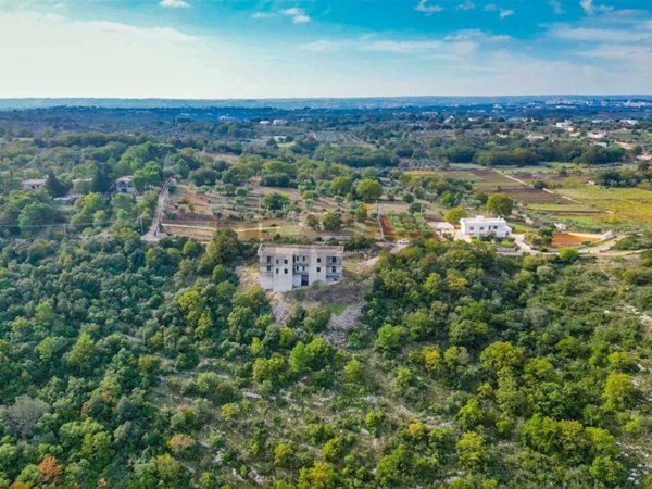 casa indipendente in vendita a Locorotondo