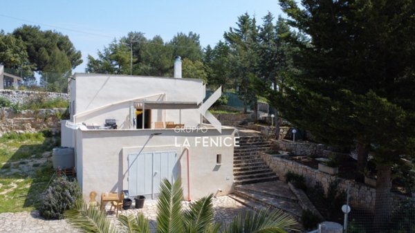 casa indipendente in vendita a Locorotondo