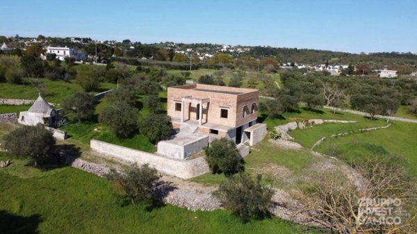 casa indipendente in vendita a Locorotondo in zona Tagaro