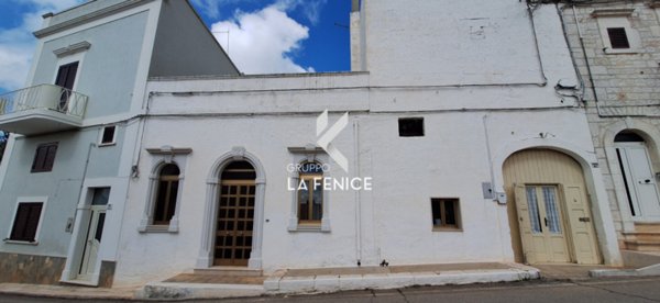 casa indipendente in vendita a Locorotondo in zona Trito