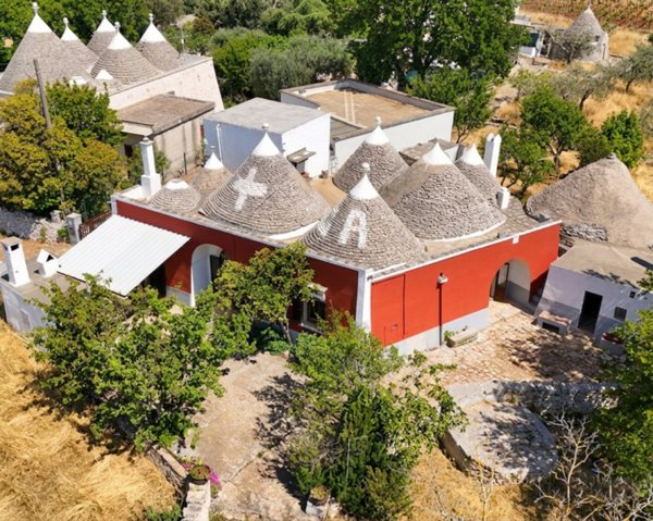 casa indipendente in vendita a Locorotondo