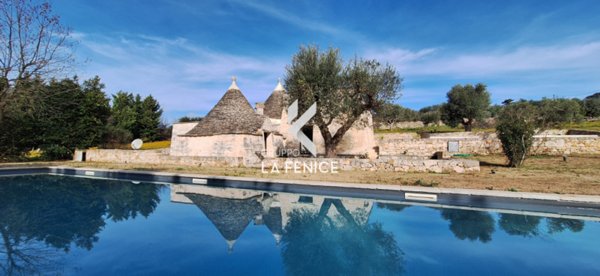 casa indipendente in vendita a Locorotondo