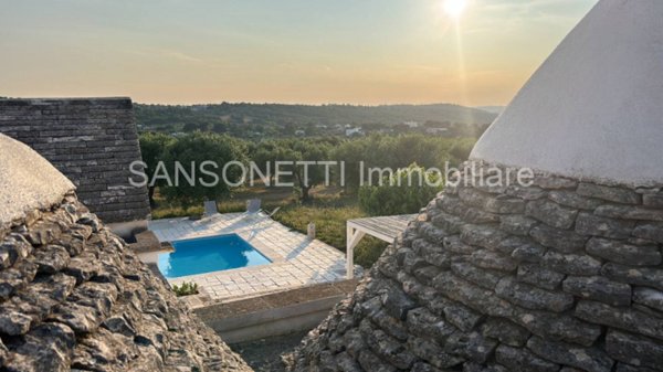 casa indipendente in vendita a Locorotondo